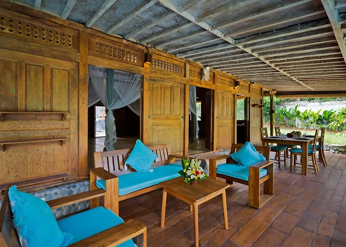 Kura Kura House Villa *