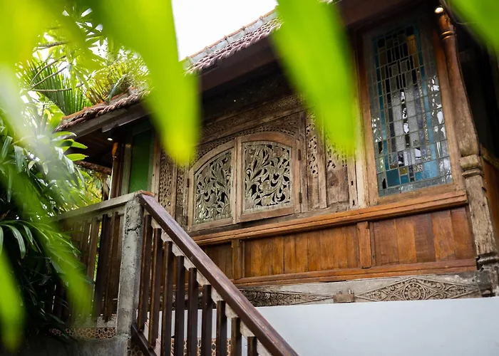 Kura Kura House Villa